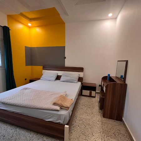 Smb-Gn Residence Lambandji - Electricite Et Wifi H24 Conakry Bagian luar foto