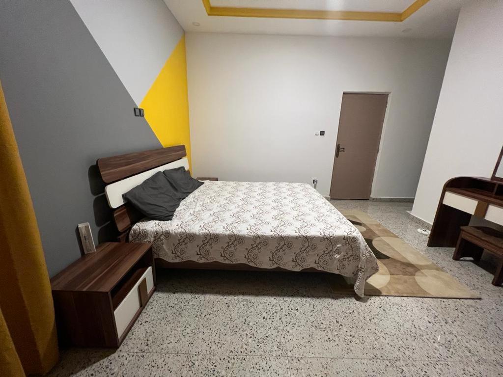 Smb-Gn Residence Lambandji - Electricite Et Wifi H24 Conakry Bagian luar foto