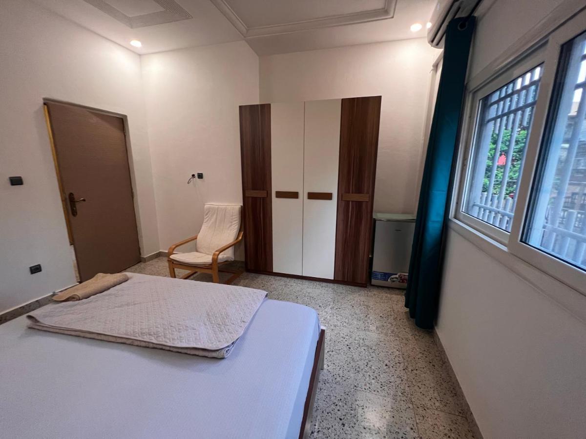 Smb-Gn Residence Lambandji - Electricite Et Wifi H24 Conakry Bagian luar foto